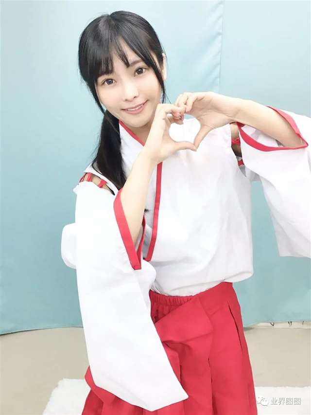 (JULIA,日向真凛,美咲佳奈)女神生活照片