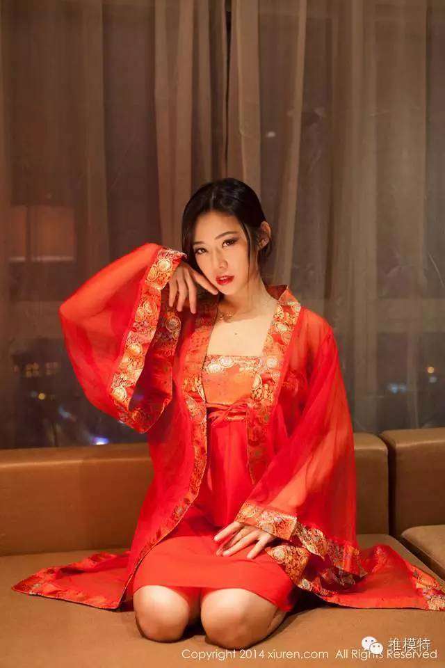 推模特 李凯诗 Luvian 魅惑复古重装归来