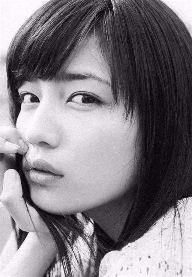 清纯到透明 川口春奈