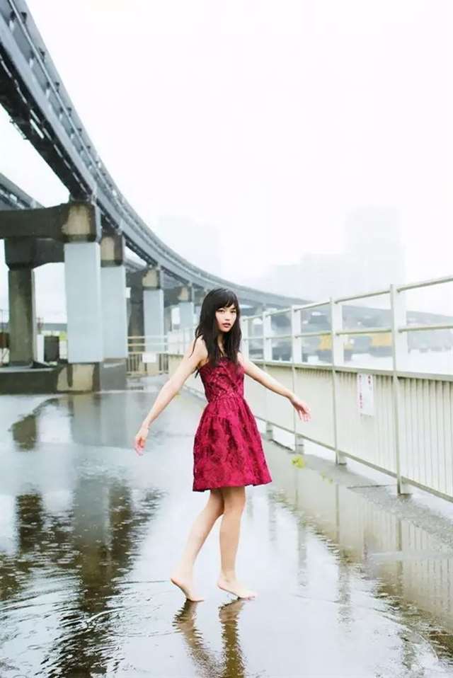 清纯到透明 川口春奈