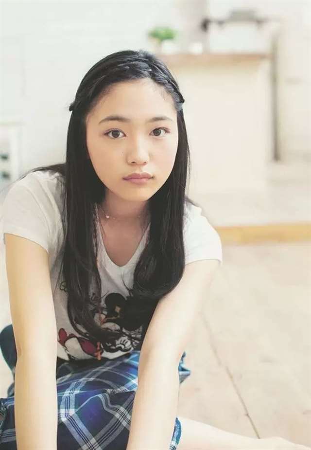 清纯到透明 川口春奈