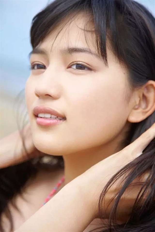 清纯到透明 川口春奈