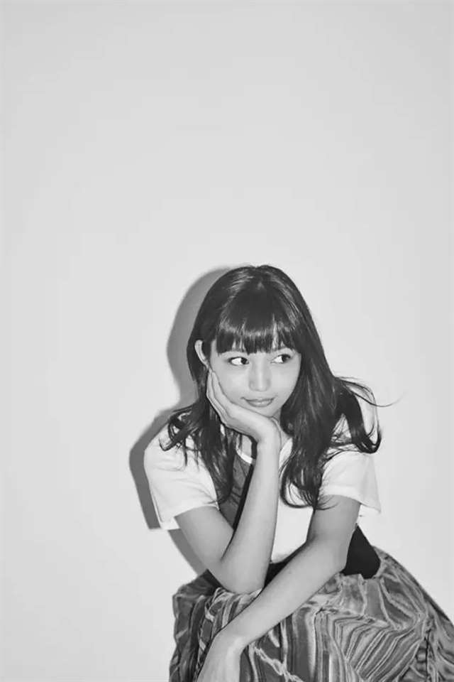 清纯到透明 川口春奈