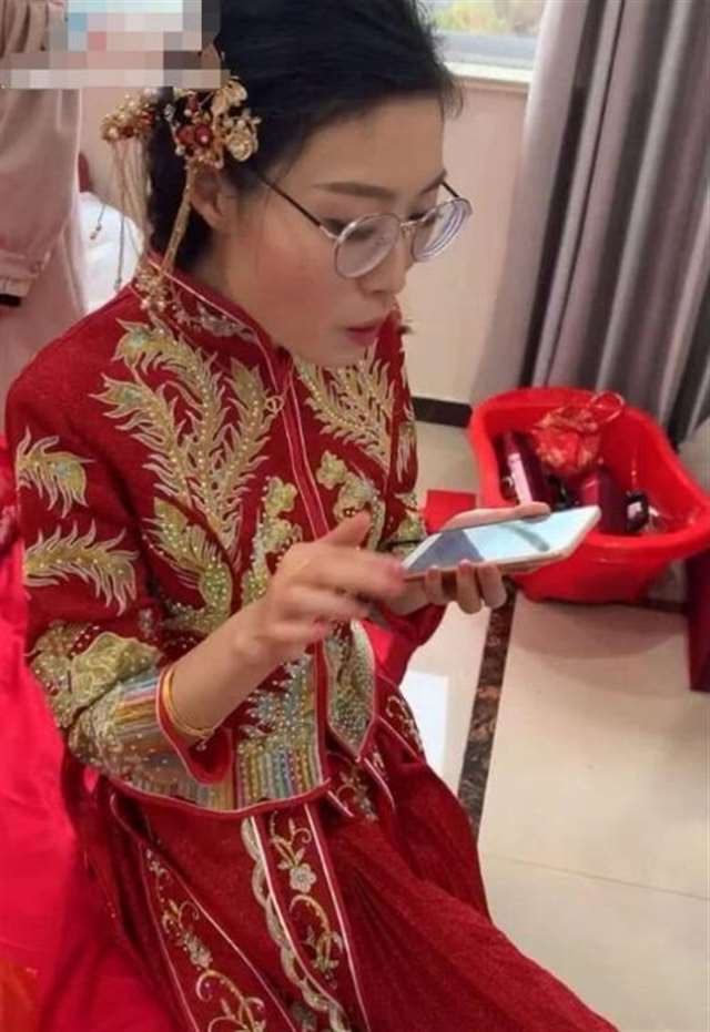 风俗习惯,结婚当天新娘能不能穿内裤