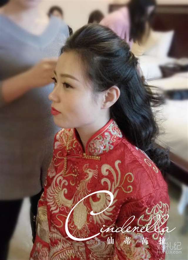 风俗习惯,结婚当天新娘能不能穿内裤