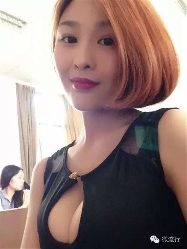 闫盼盼生活照大放送