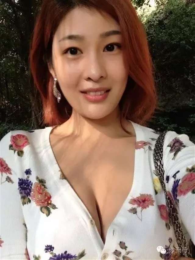 闫盼盼生活照大放送