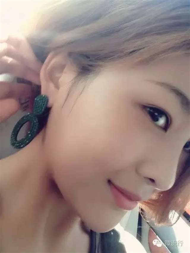 闫盼盼生活照大放送