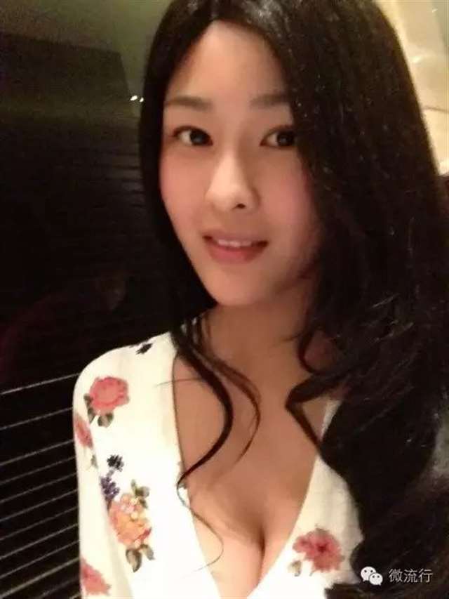 闫盼盼生活照大放送