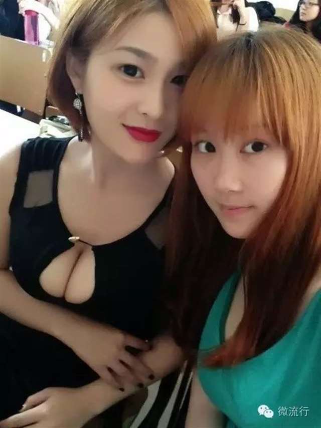 闫盼盼生活照大放送