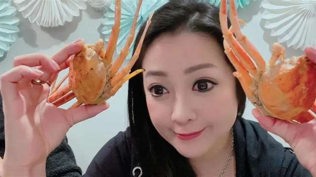 动作片明星:小向美奈子!