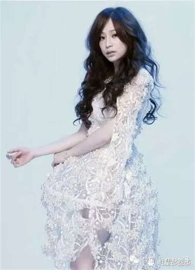 娱乐圈里被前任坑惨了还曝艳照的10大女星