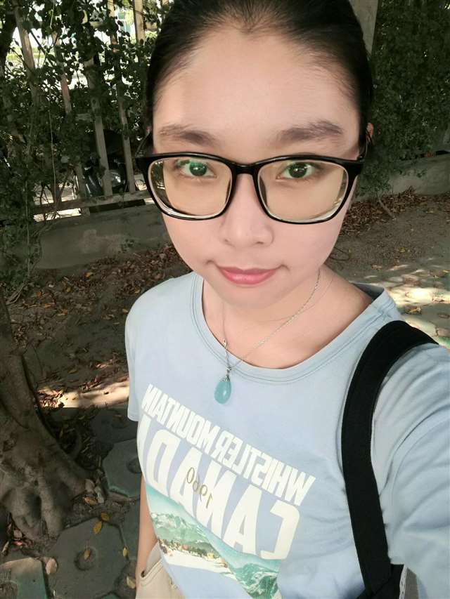 这是我的丈母娘,40多岁了还这么年轻,好有女人味!