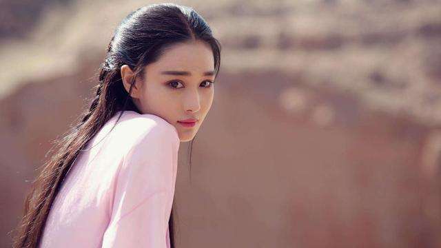 有的女人一看就很妩媚,一般都有这4个特点