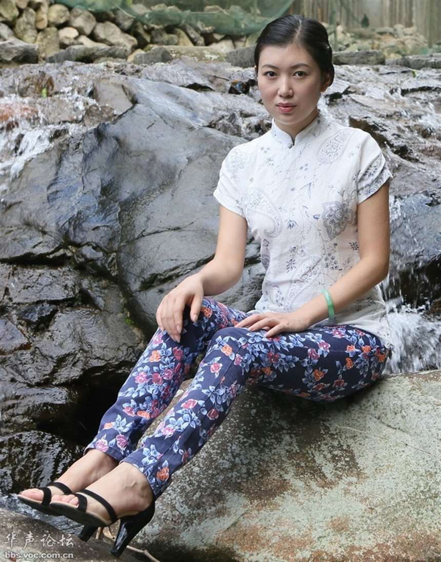 婉约熟女在乡村