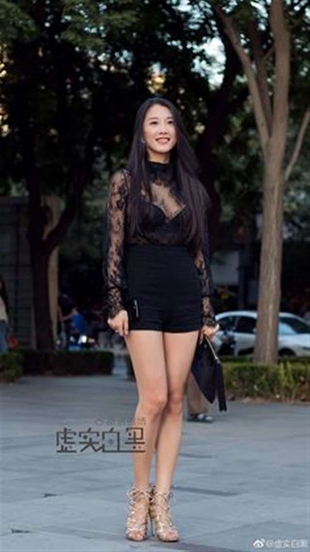 优雅妩媚美熟妇