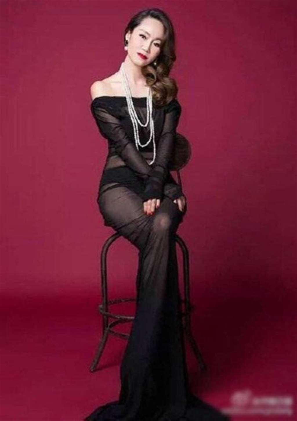 50岁女子似少女 揭秘不老女人的保养秘笈