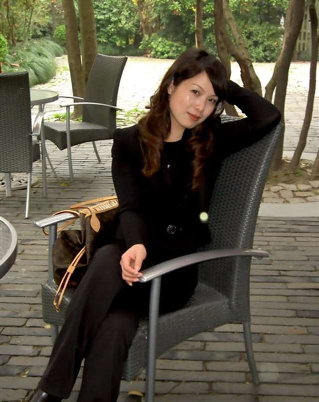 半老徐娘风韵撩人图片