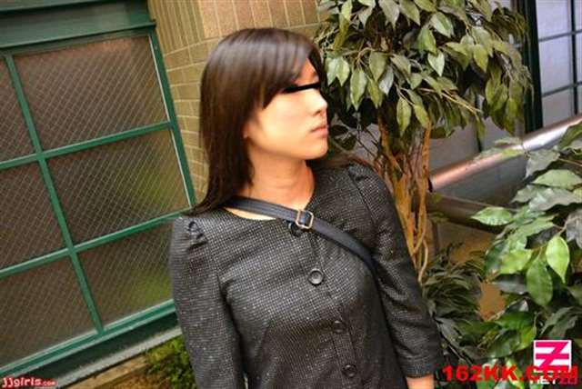 落寞的人妻肉穴痒了找来炮友取精【10p】