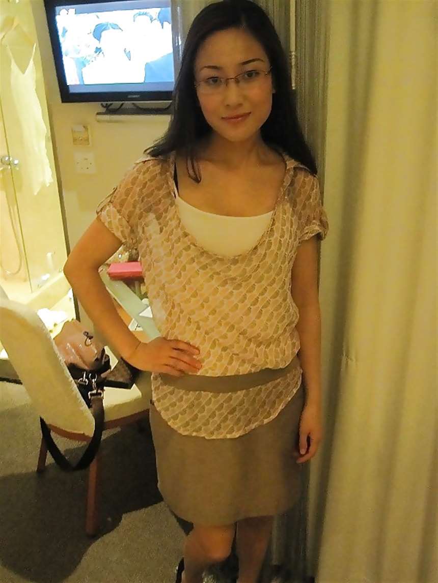 【优质良家】女白领不为人知的另一面——气质女白领的酒店私房照[10p