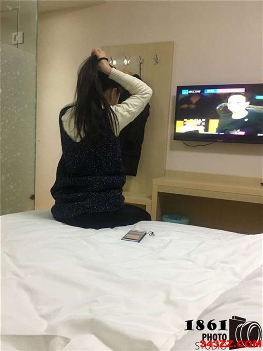 首页 偷窥自拍 学生情人远在天边,榴友千里送屌显真情【10p】    紧急