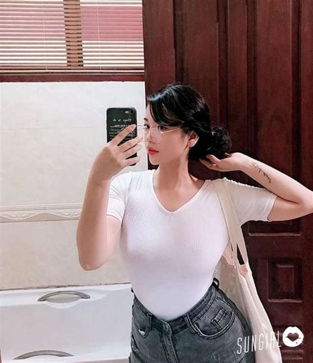 sun咩咩2359乳量好丰沛沉甸甸的奶晃到充血九头身身材在此登场!