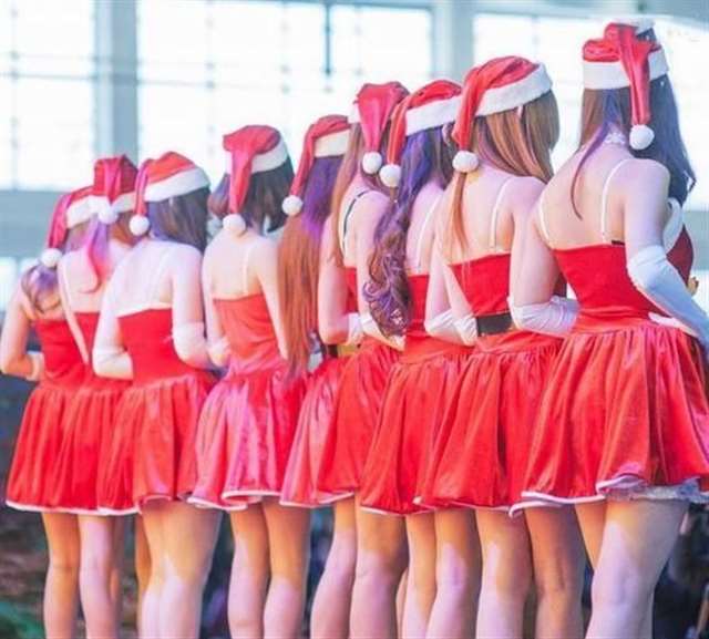 网博会爆乳showgirl绝色制服诱惑