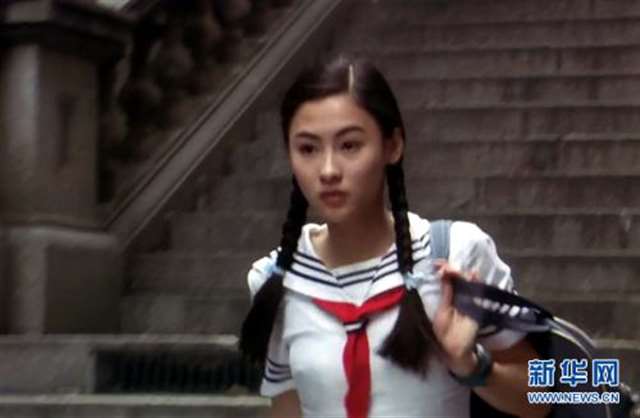 绝代佳人爱诱惑 曝电影大玩制服诱惑的女星