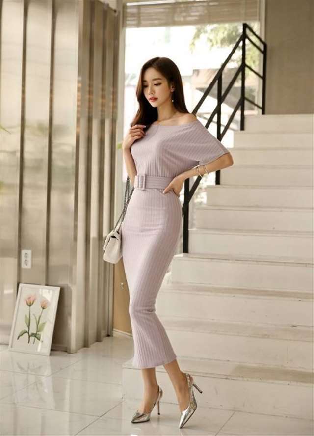 身材丰腴的紧身裙美少妇颜值高优雅女神