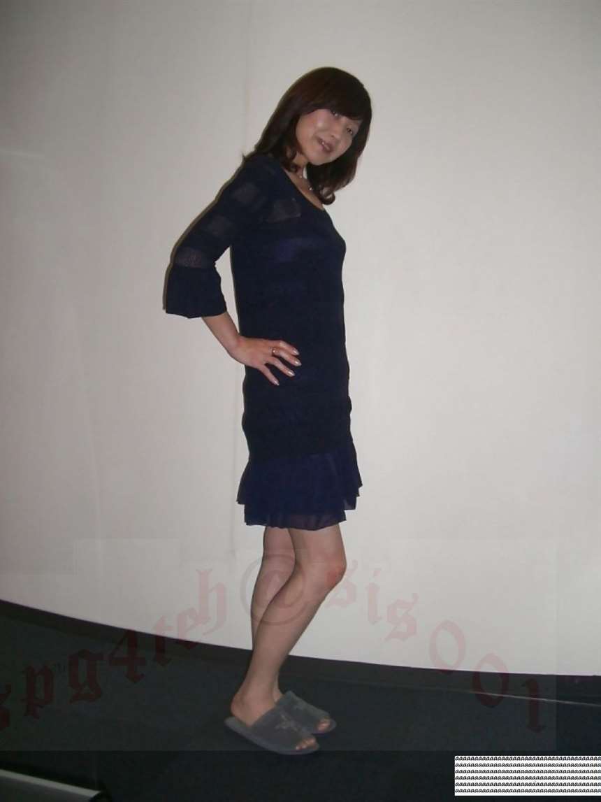 看似高贵的气质人妻其实比谁都淫荡 [42p]