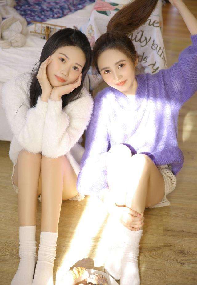 极品长腿美女闺蜜私房照高清写真