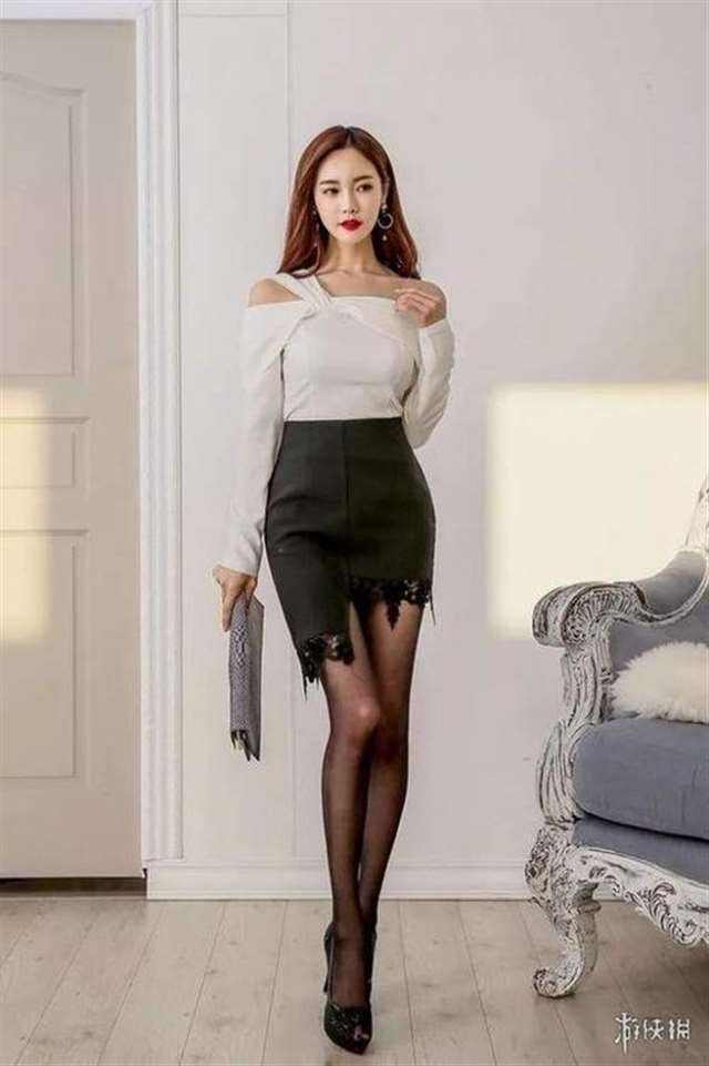 黑丝大长腿让人想入非非!韩国美女网红hyemi福利照