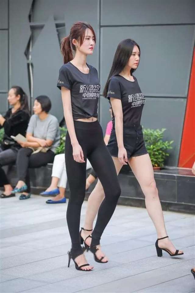 高挑大长腿模特美臀性感美女 