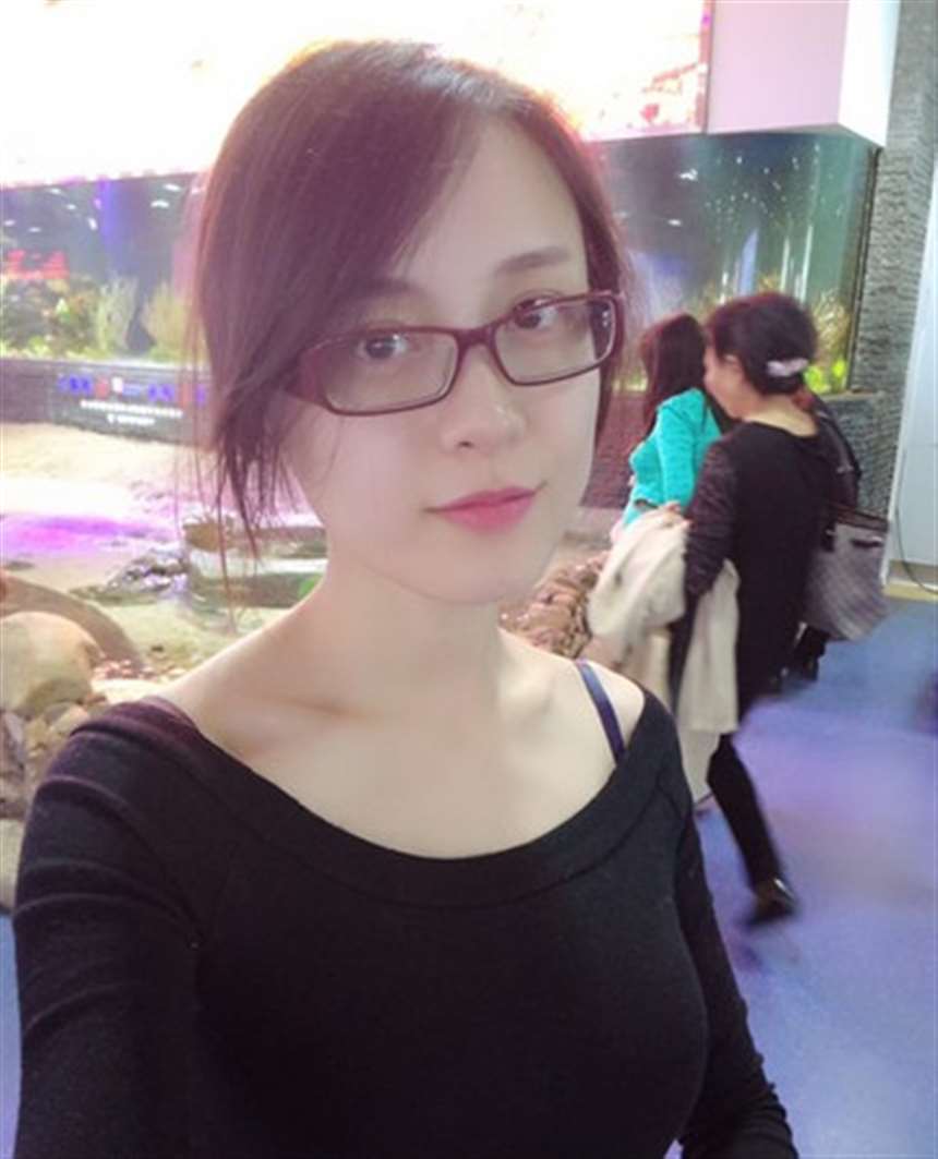 性感人妻陪公公出游竟「真空露球」 好羡慕她的宝宝呀