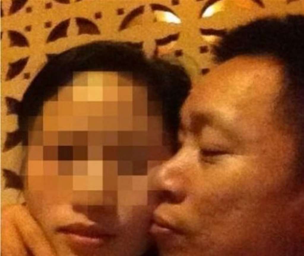 【原创】 ; 【手势认证】 ; ; 96人妻3p回忆,和日常 【40p】