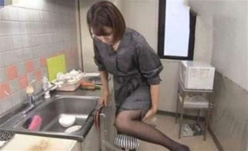 日本的人妻椅走红专门为已婚女性设计网友尴尬至极