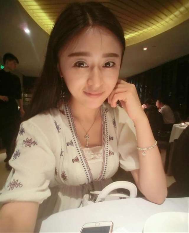 美女套图 美女生活照