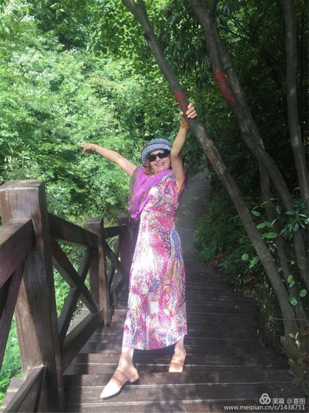 贵州六盘水一线天峡谷旅游