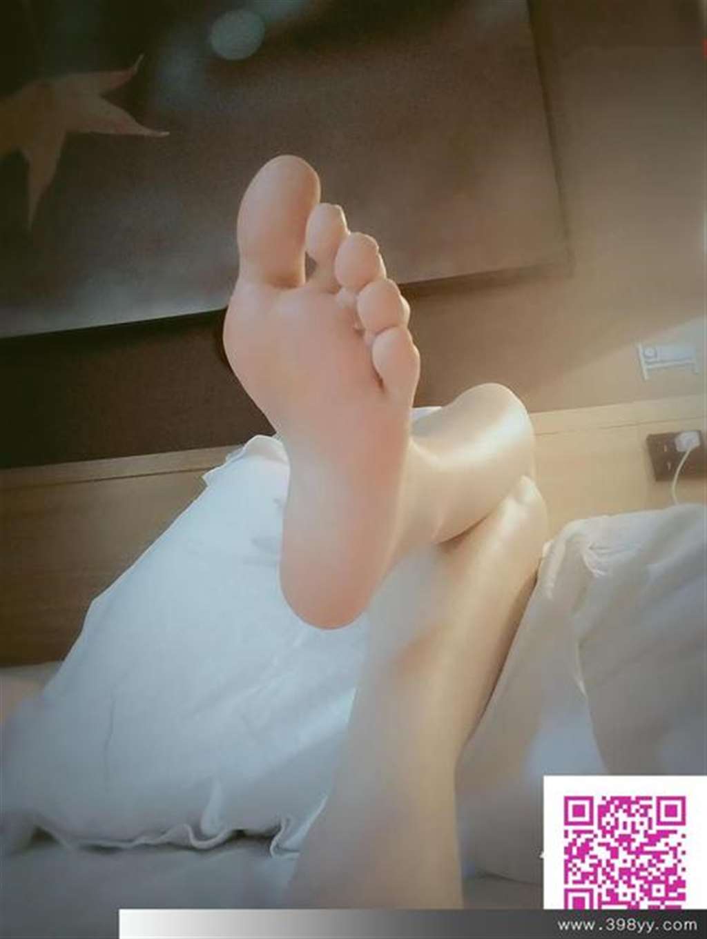 极品白嫩小少妇露脸,全身白嫩的不行,就连脚丫都那么诱人[19p]