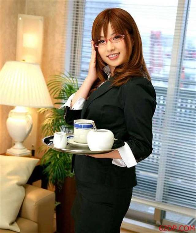 秘书发情了我只能义不容辞【10p】