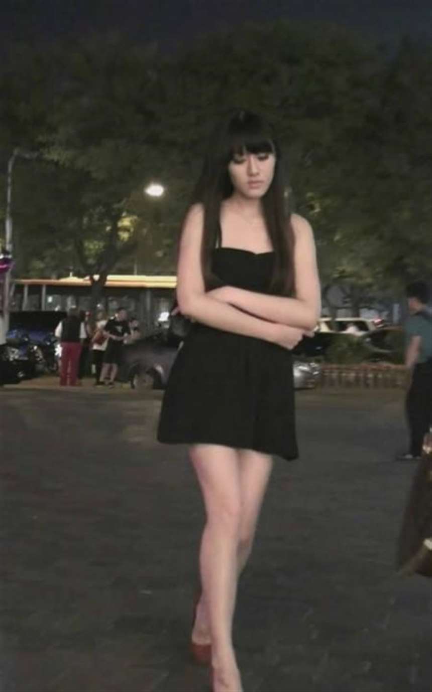 丰满白皙极品好身材美女【18p】