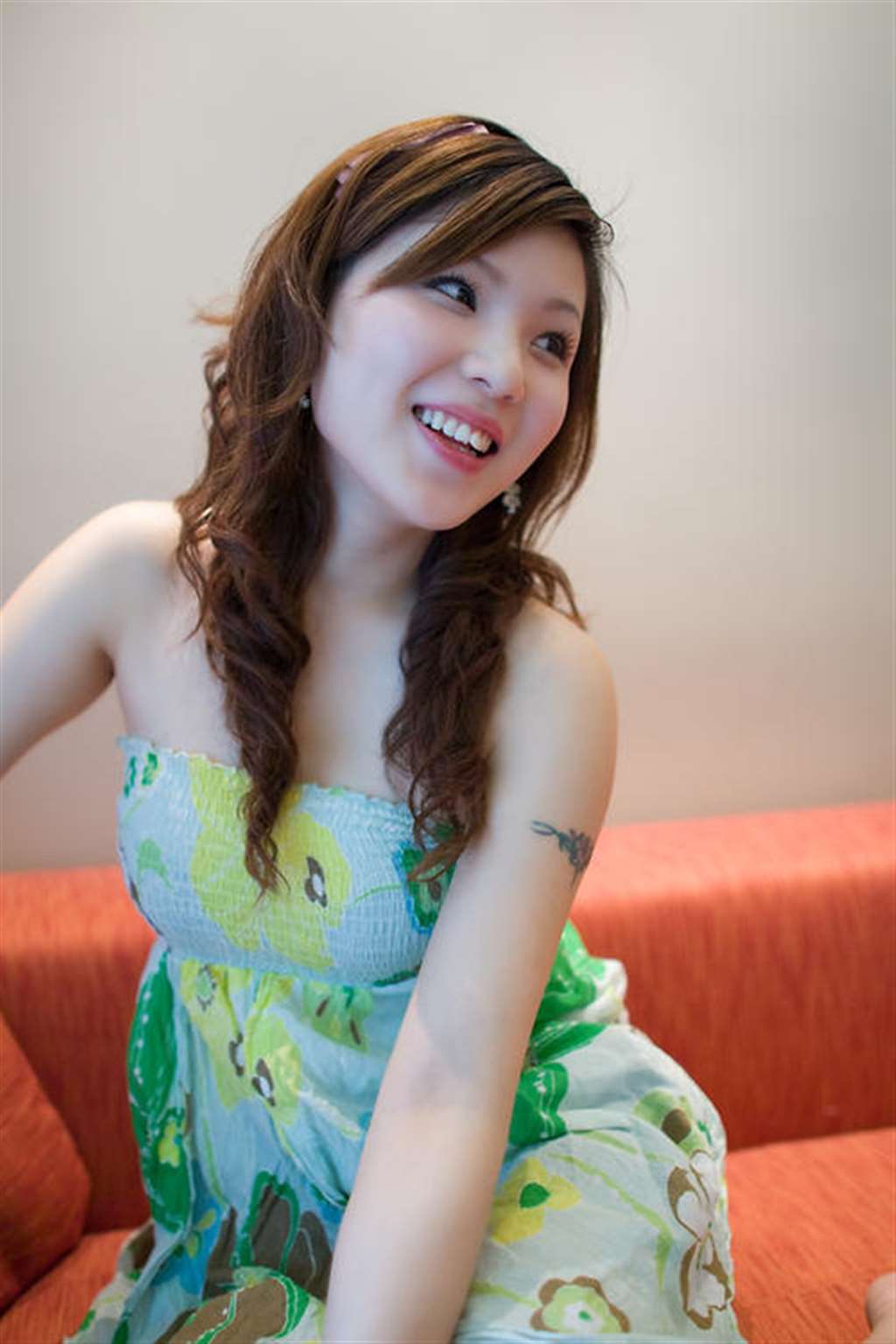 丰满可人的少妇[18p]