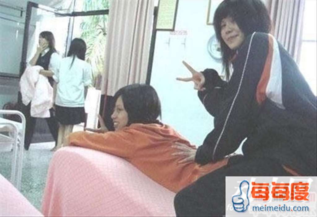 二,加强青春期的性知识教育