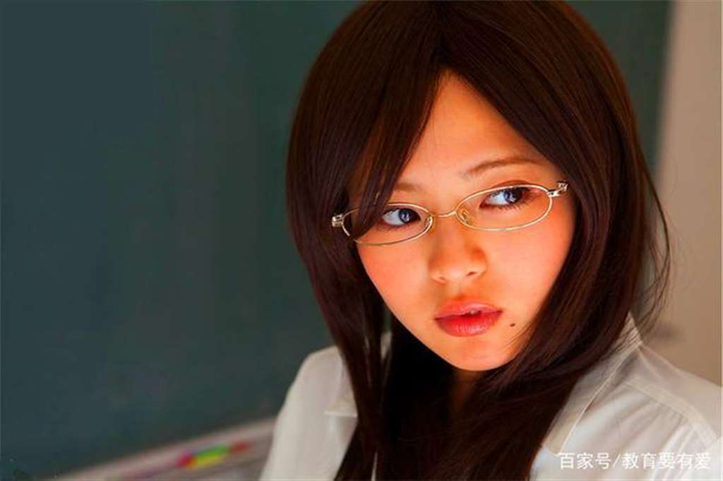 女教师原来校长是这样的人小小说