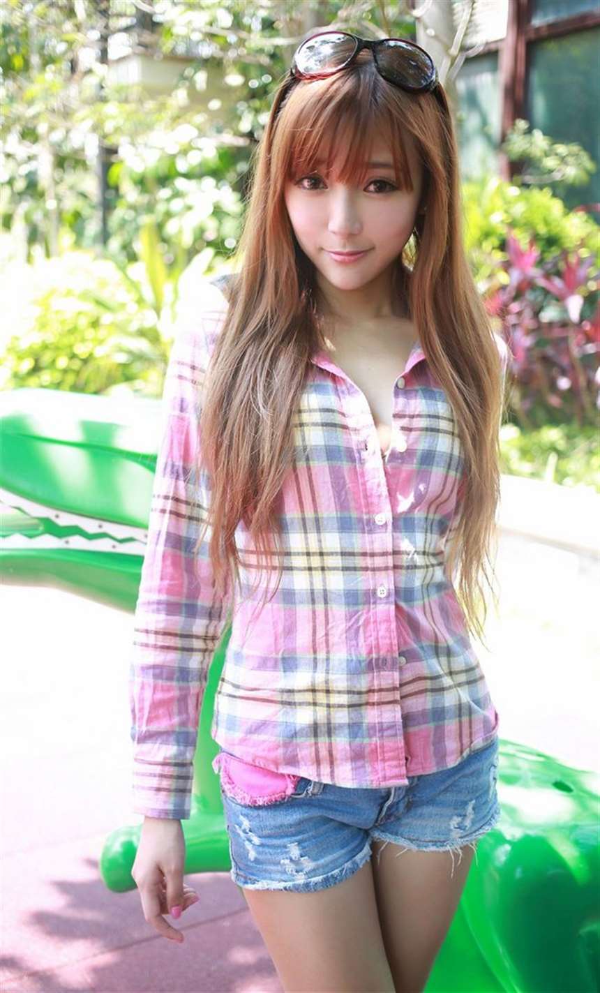 比基尼美臀美女