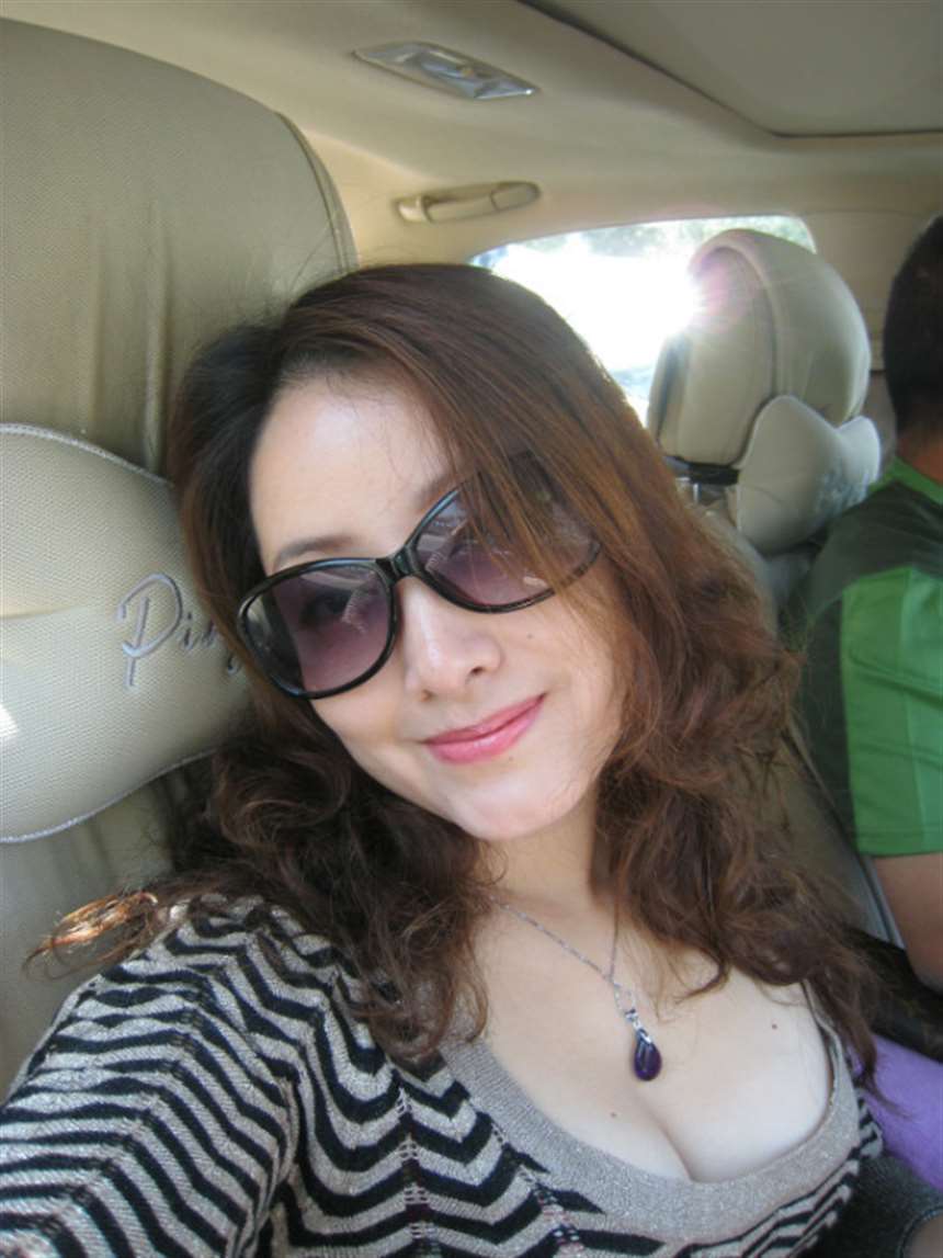 30少妇一枝花 - 乳此迷人 - 知性欲女