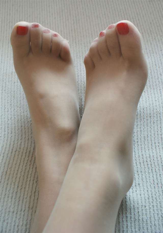 [柔丝晴晴] 花裙吊带肉丝