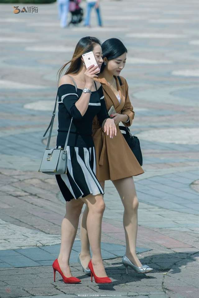 精品-肉丝银高绝配-3a街拍论坛-国内最具人气,最真实