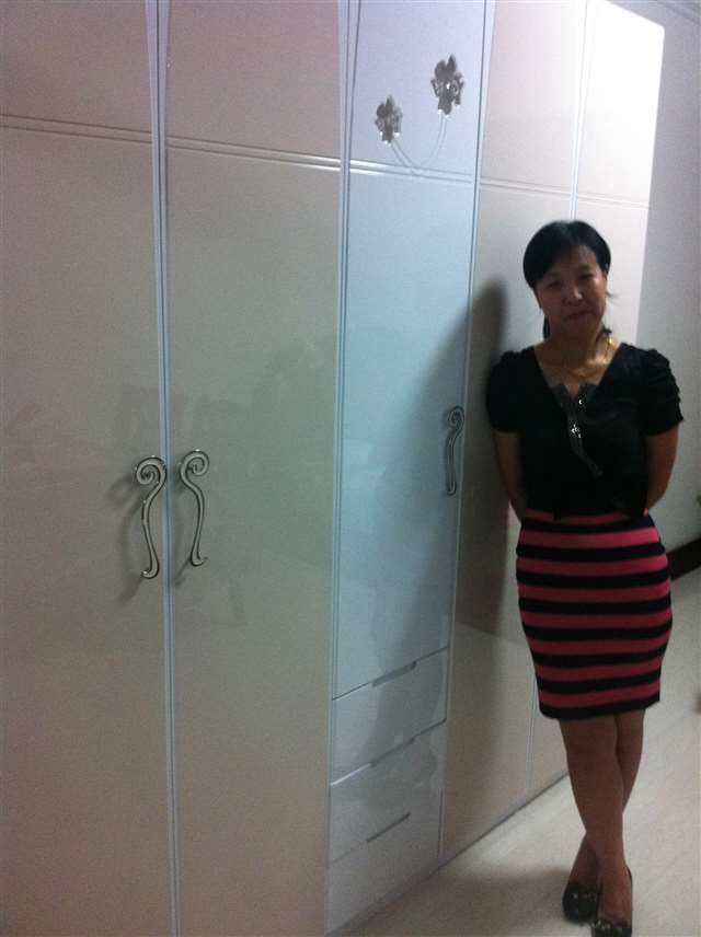 曹艳艳凡人的品格演绎平凡人生的不凡态度