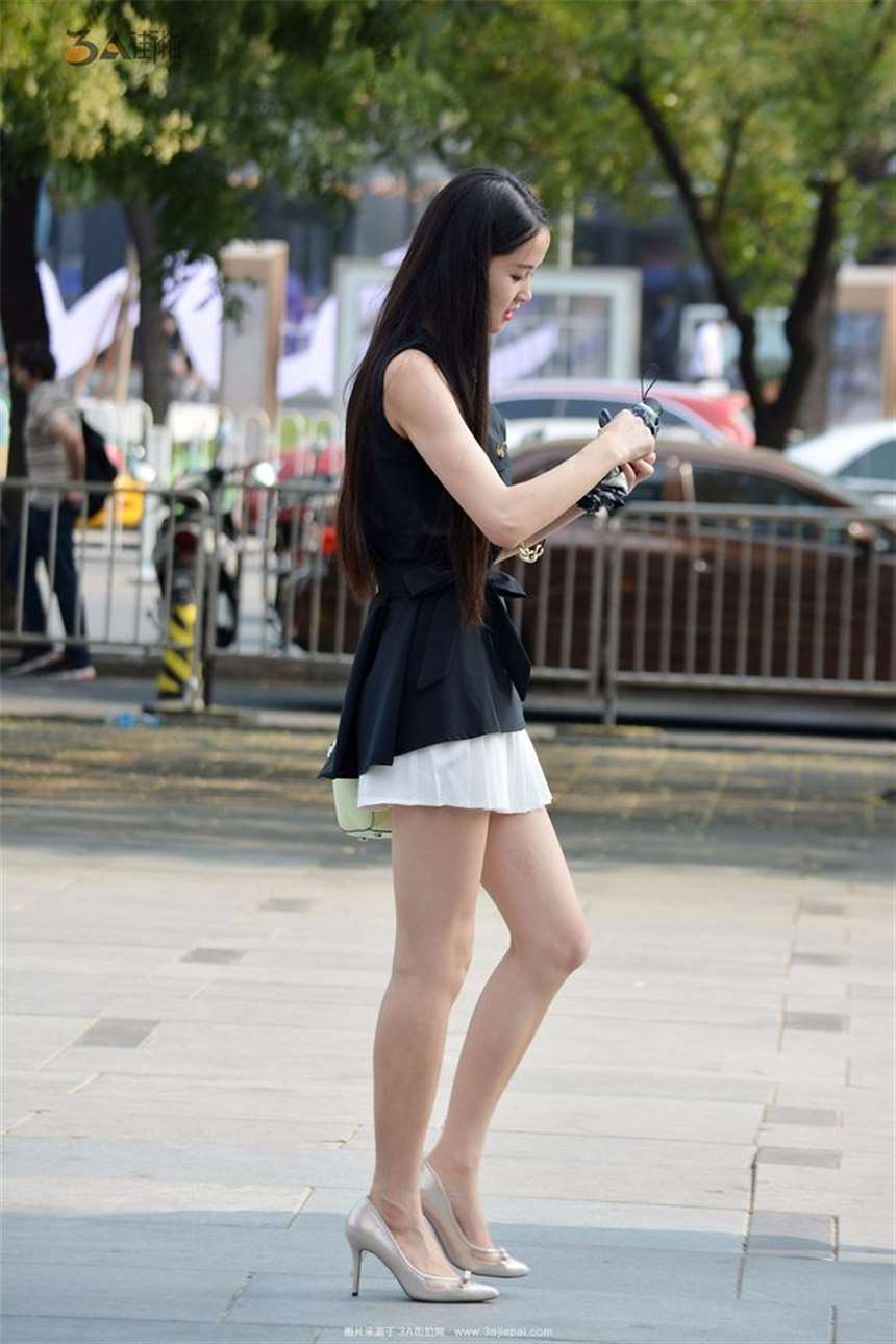 【套图】百褶裙,高跟鞋(185)-3a街拍论坛-国内最具人气,最真实的街拍